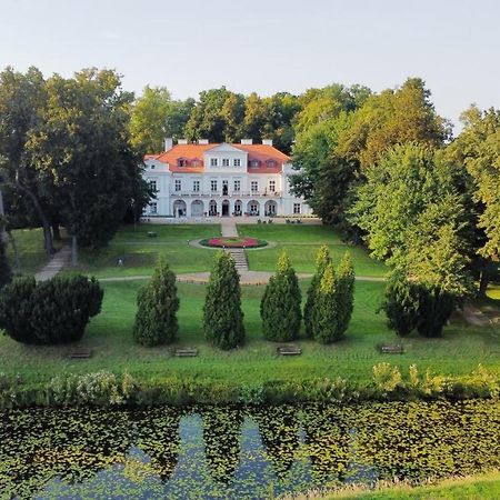 Dwor Zbozenna Hotel Przysucha Eksteriør billede